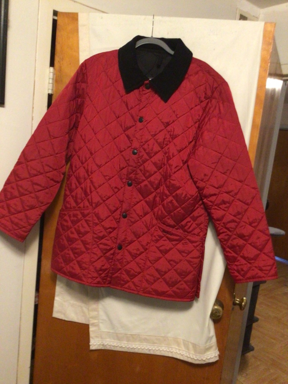 Barbour “Liddesdale JKT” barn jkt slightly quilted with corduroy collar SZ L